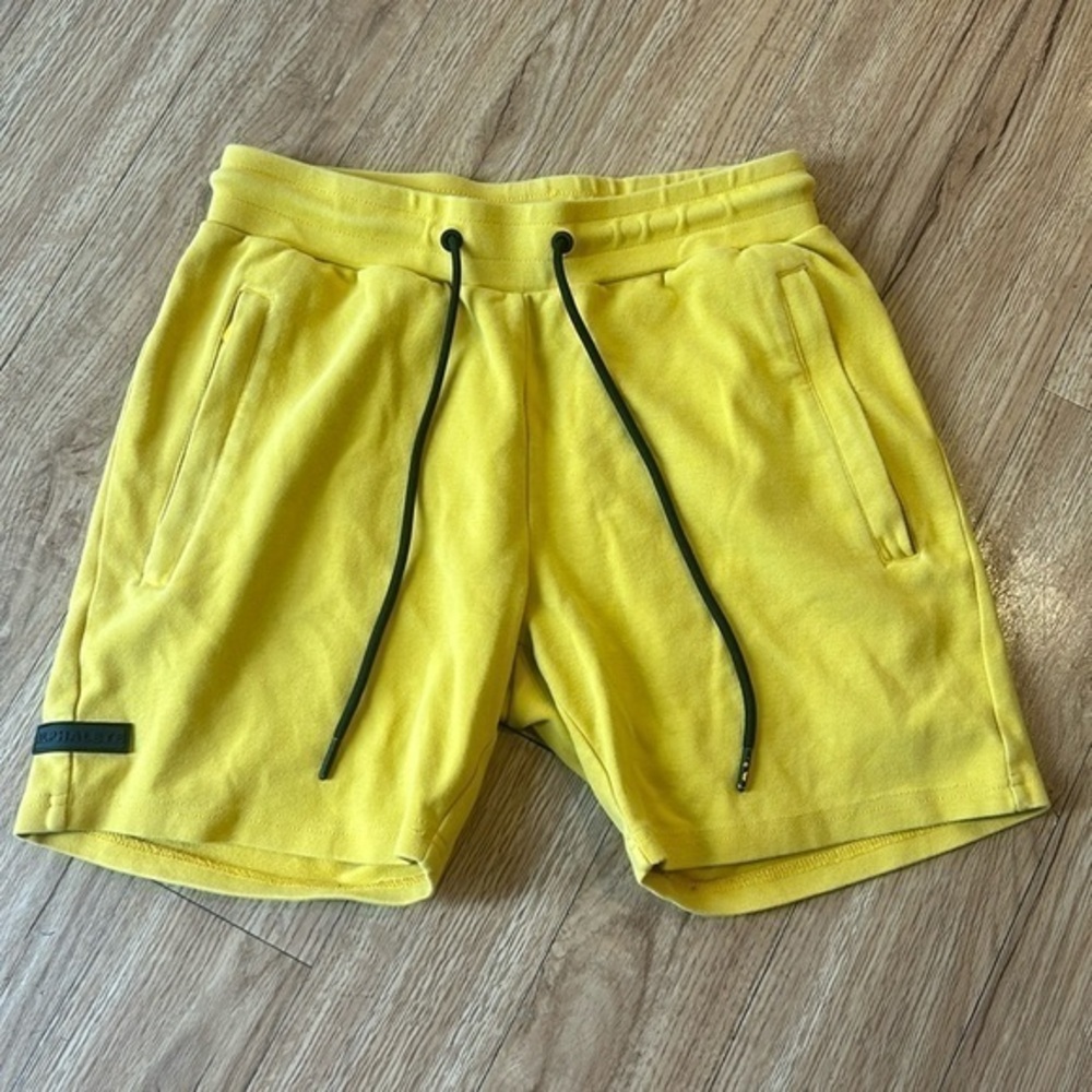 Alphalete Identity Short 6” Single Brush Short yellow